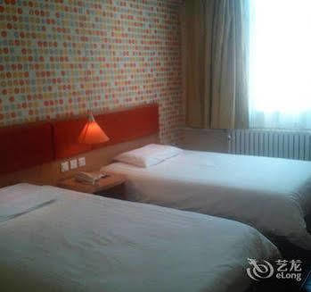 Home Inn Hongjialou Buitenkant foto