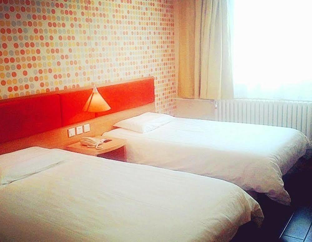 Home Inn Hongjialou Buitenkant foto